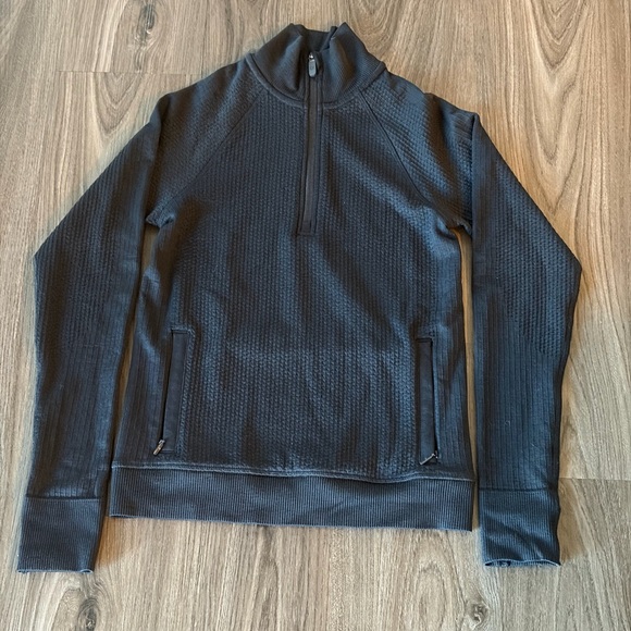 Lululemon Engineered Warmth Half-Zip - Size 2 - Picture 3 of 9